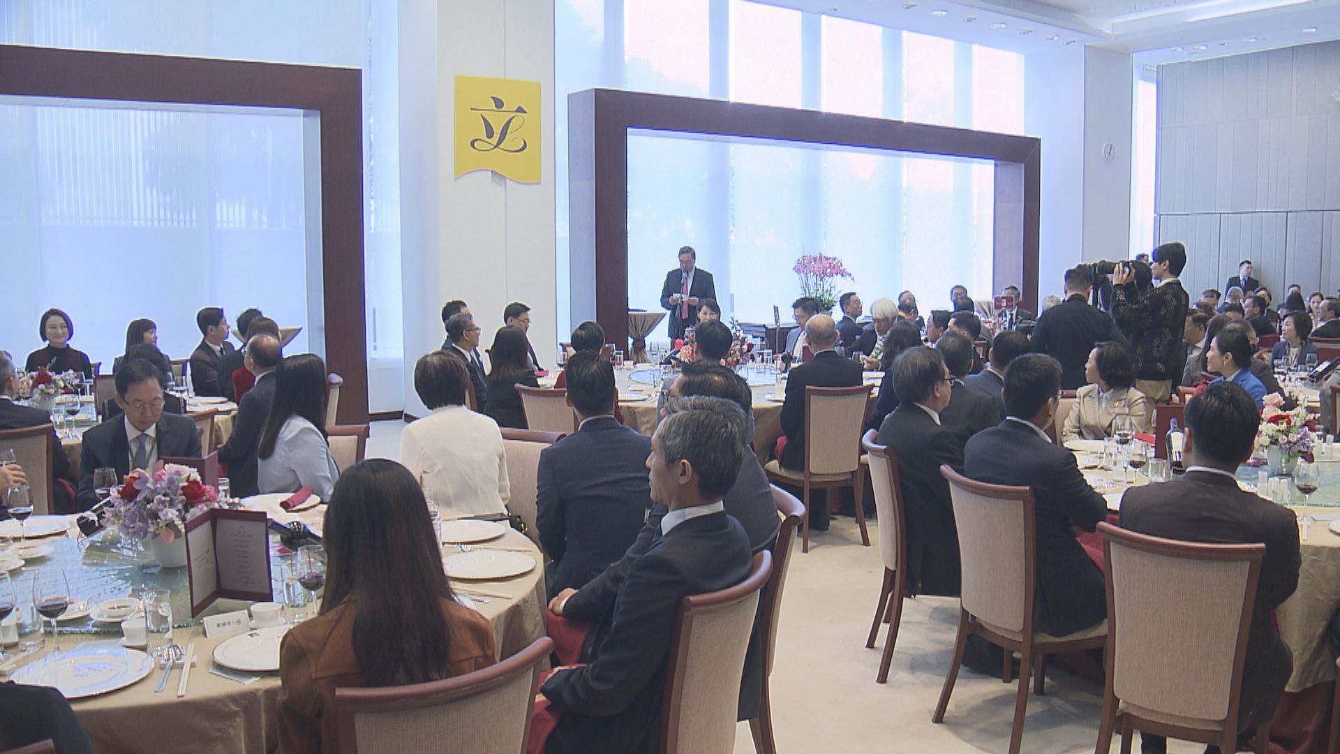 立法會取消原定周五中午舉行的惜別餐聚