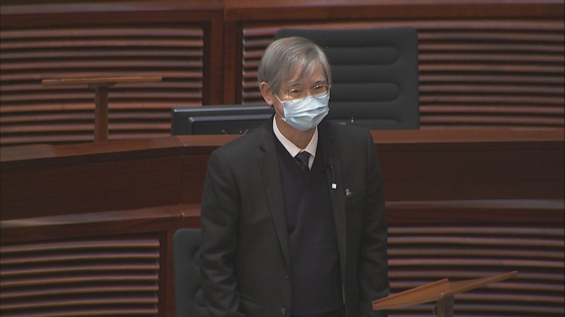 羅致光：外傭假日禁足令不符合法理情