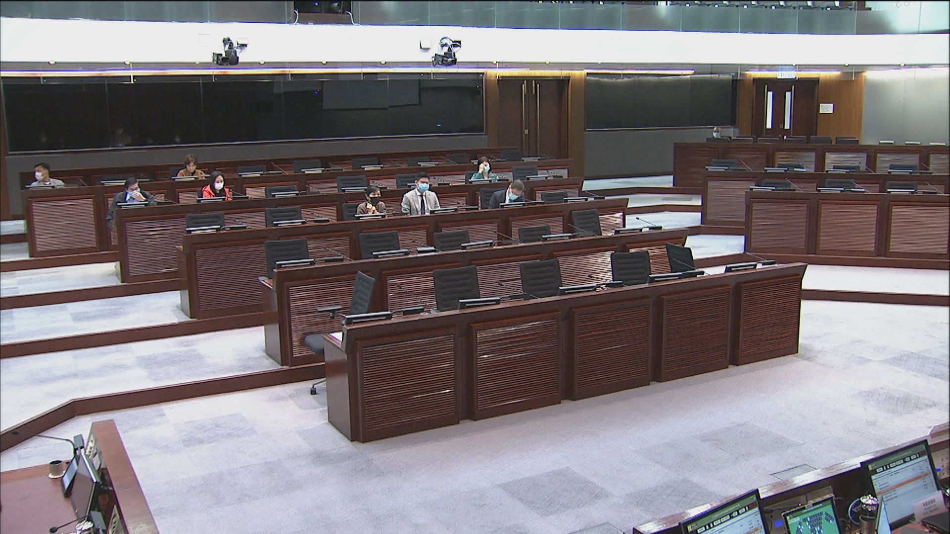 立法會人力事務委員會審議延長產假草案