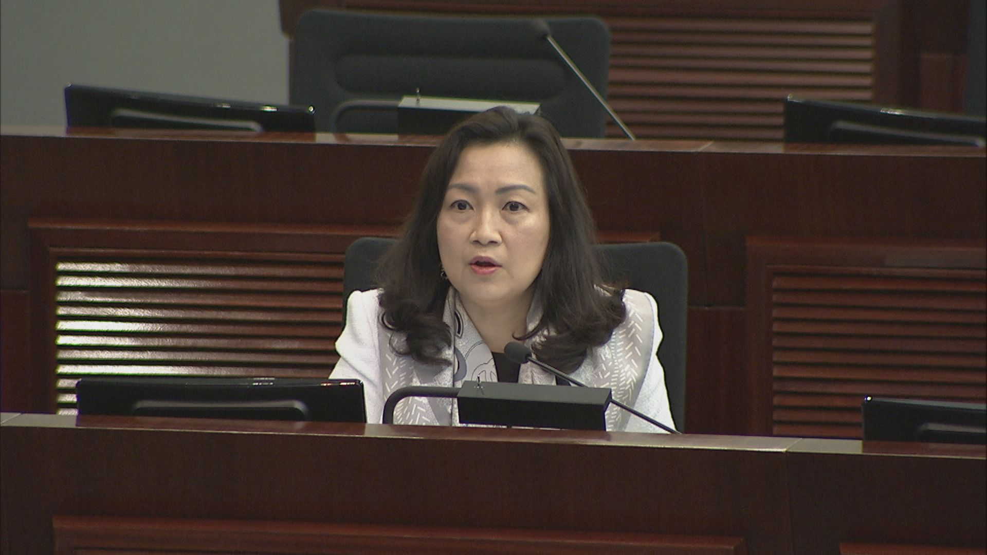 選舉事務處擬增兩首長級編外職位 議員關注能否推動境外投票等