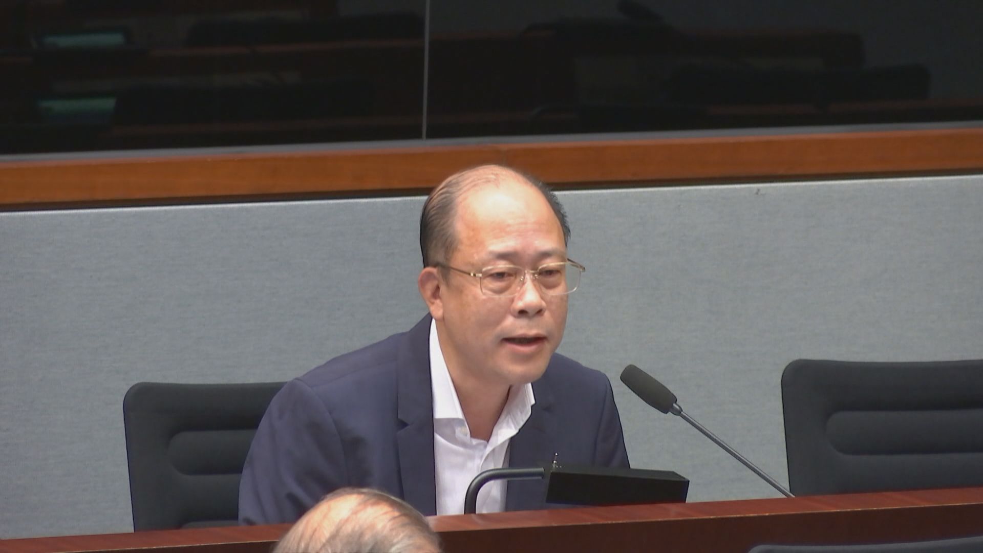 政府延長本地招聘時間至六周　議員關注勞工處職位空缺配對率低　