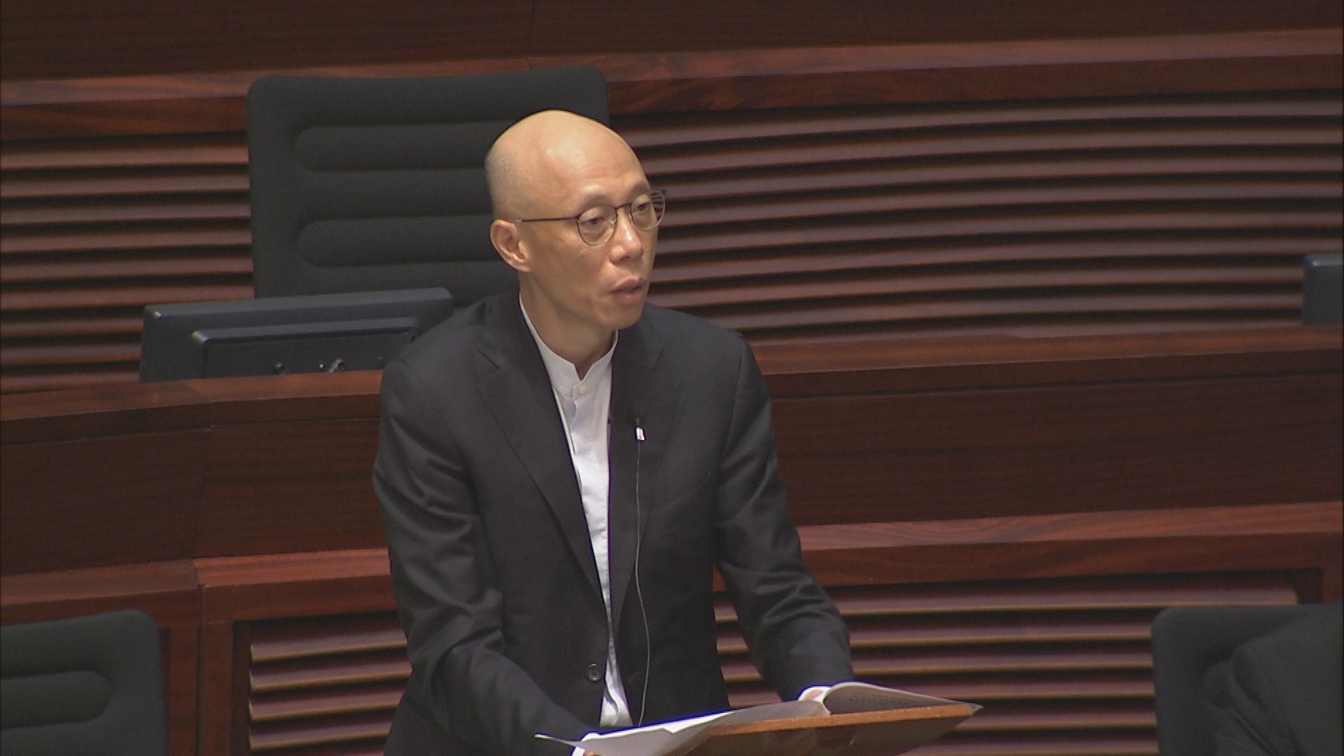 立法會審議撥款條例草案　政府籲反對修正案