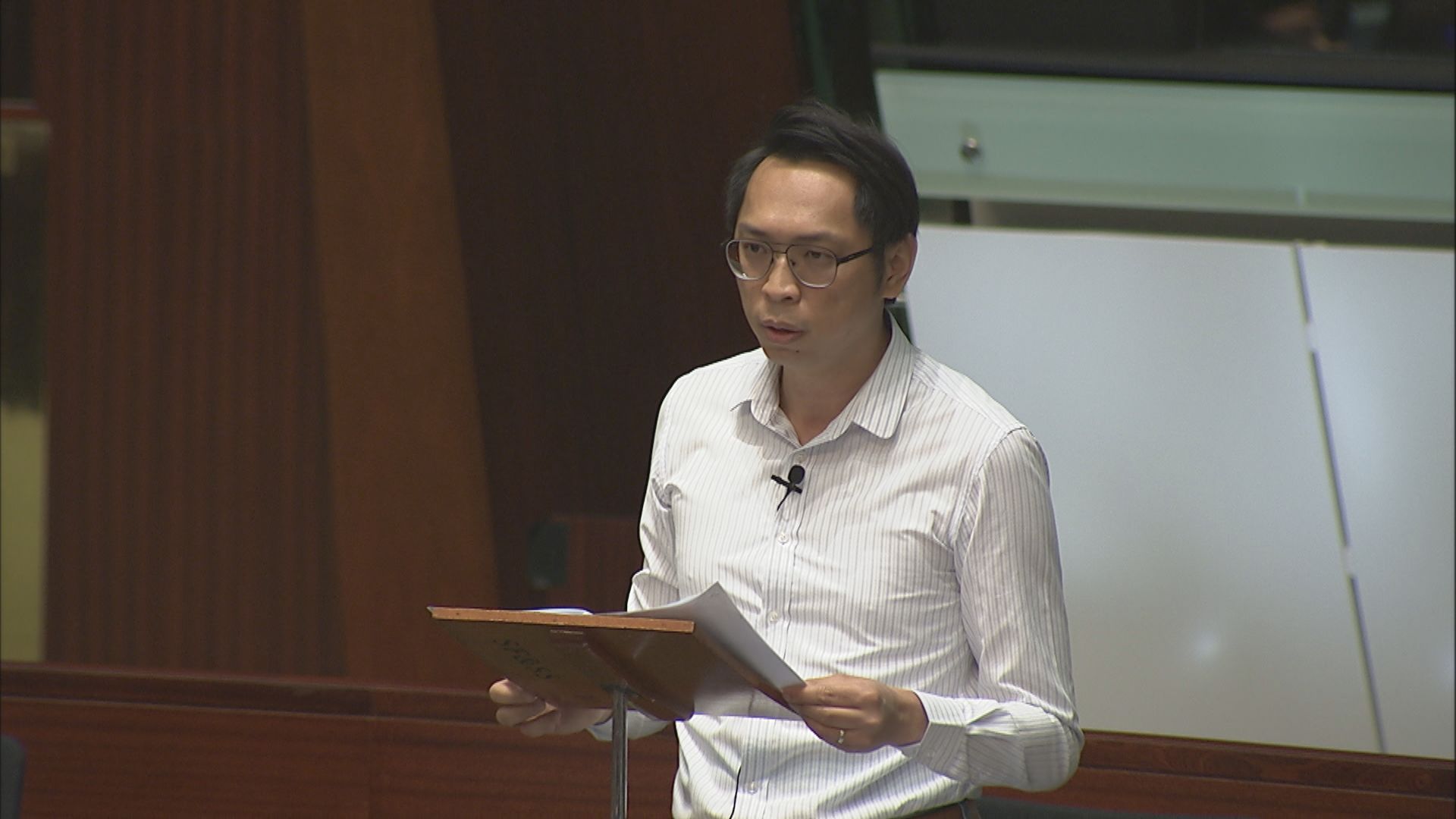 陸頌雄促解決階級矛盾　被批評分化社會