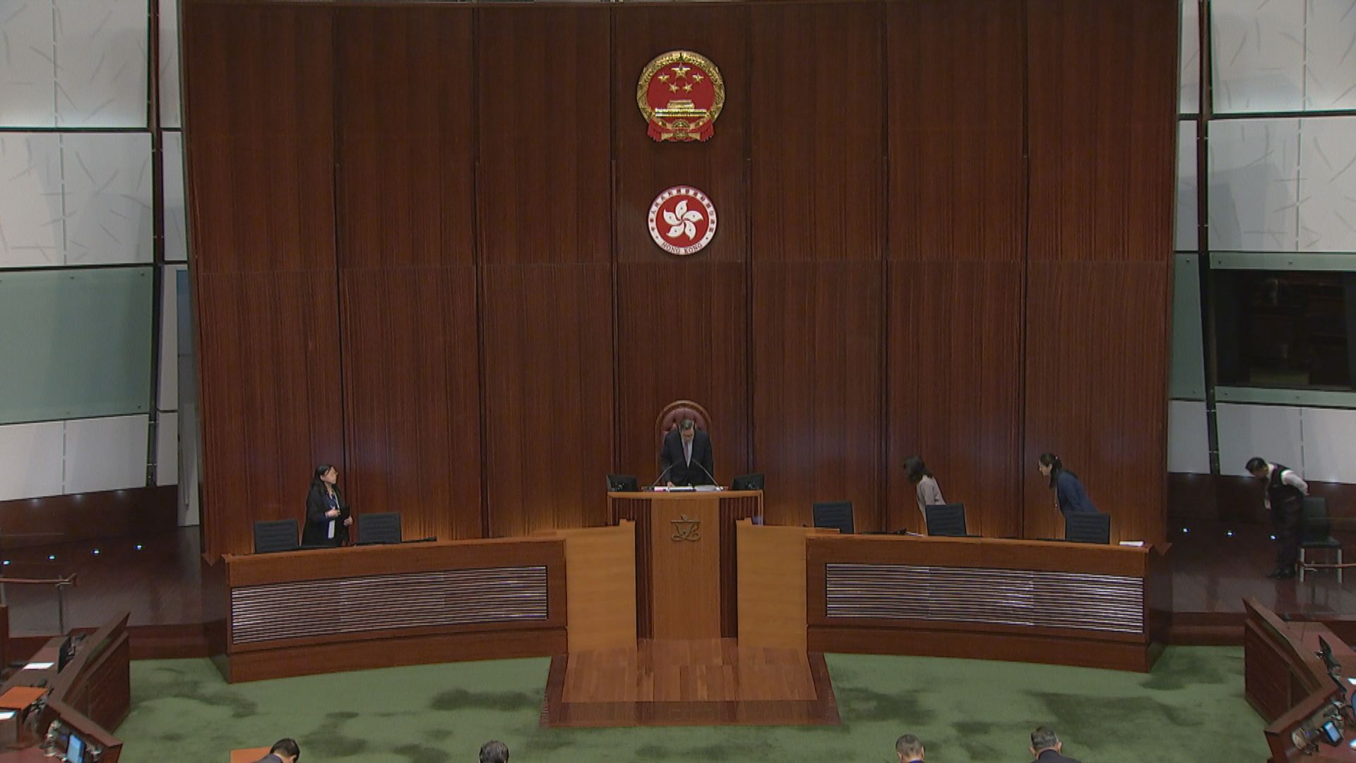 立法會舉行換屆前最後一次大會