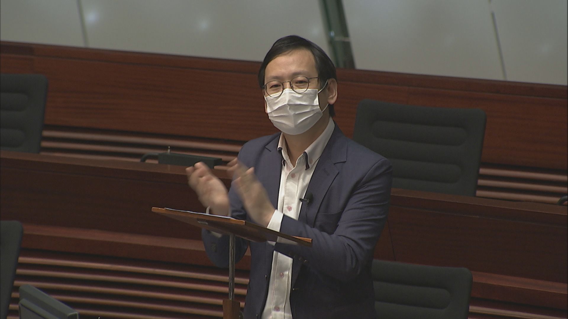 立法會審議預算案　建制促盡快派一萬元