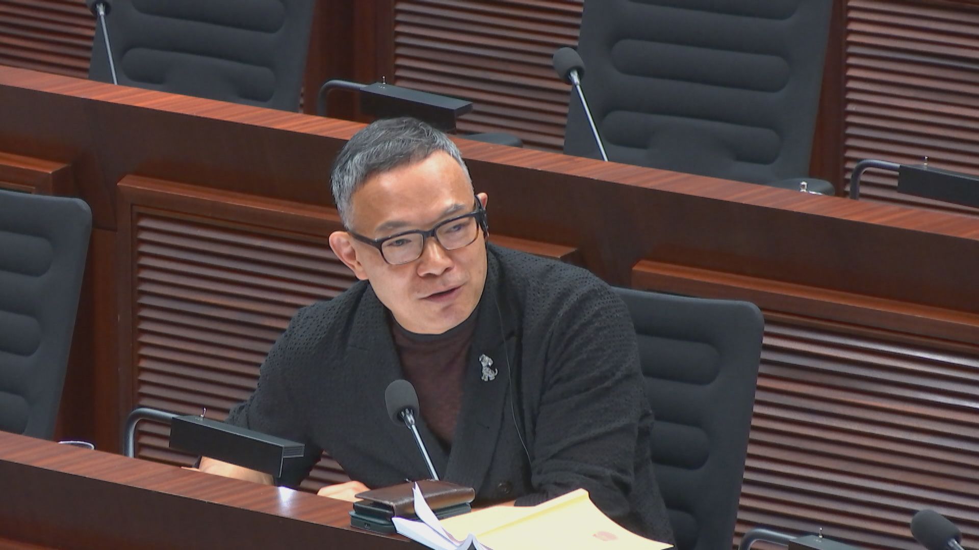 議員資格被覆核須停職　謝偉俊質疑律政司權力過大