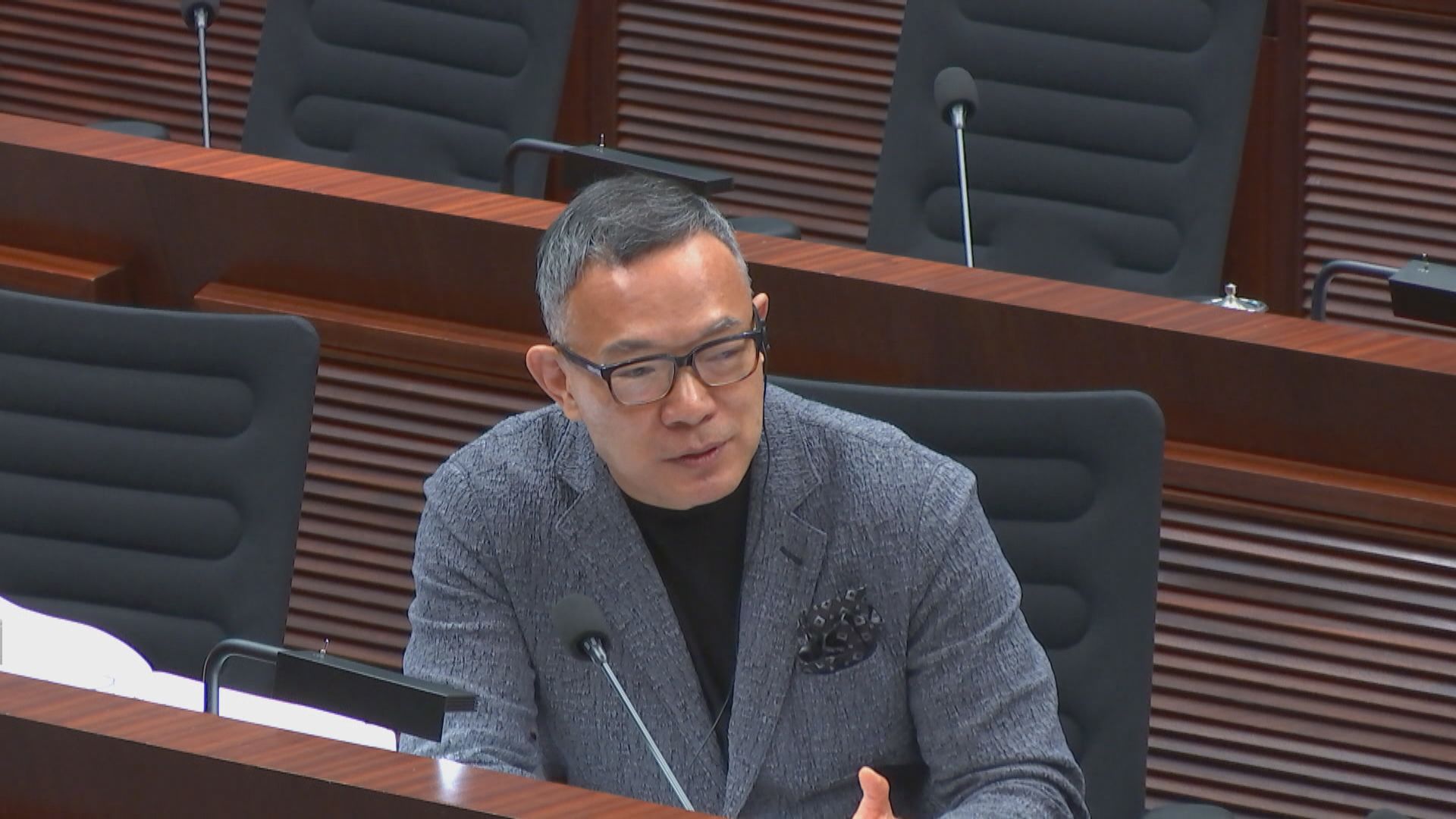 立會議員資格受挑戰須即停職　議員質疑律政司權力過大