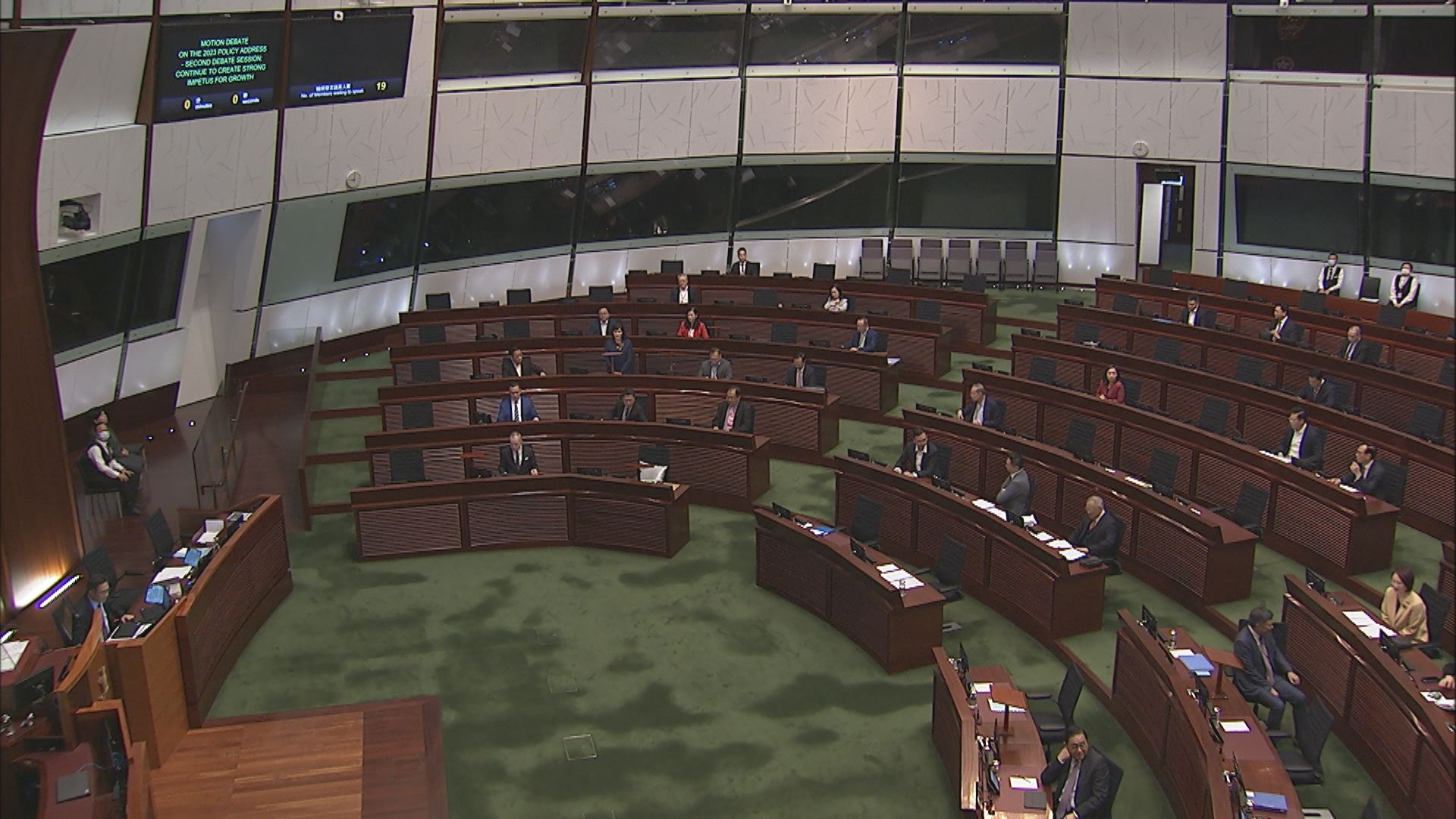 立法會續辯論施政報告致謝議案 有議員促評市況後全面撤辣