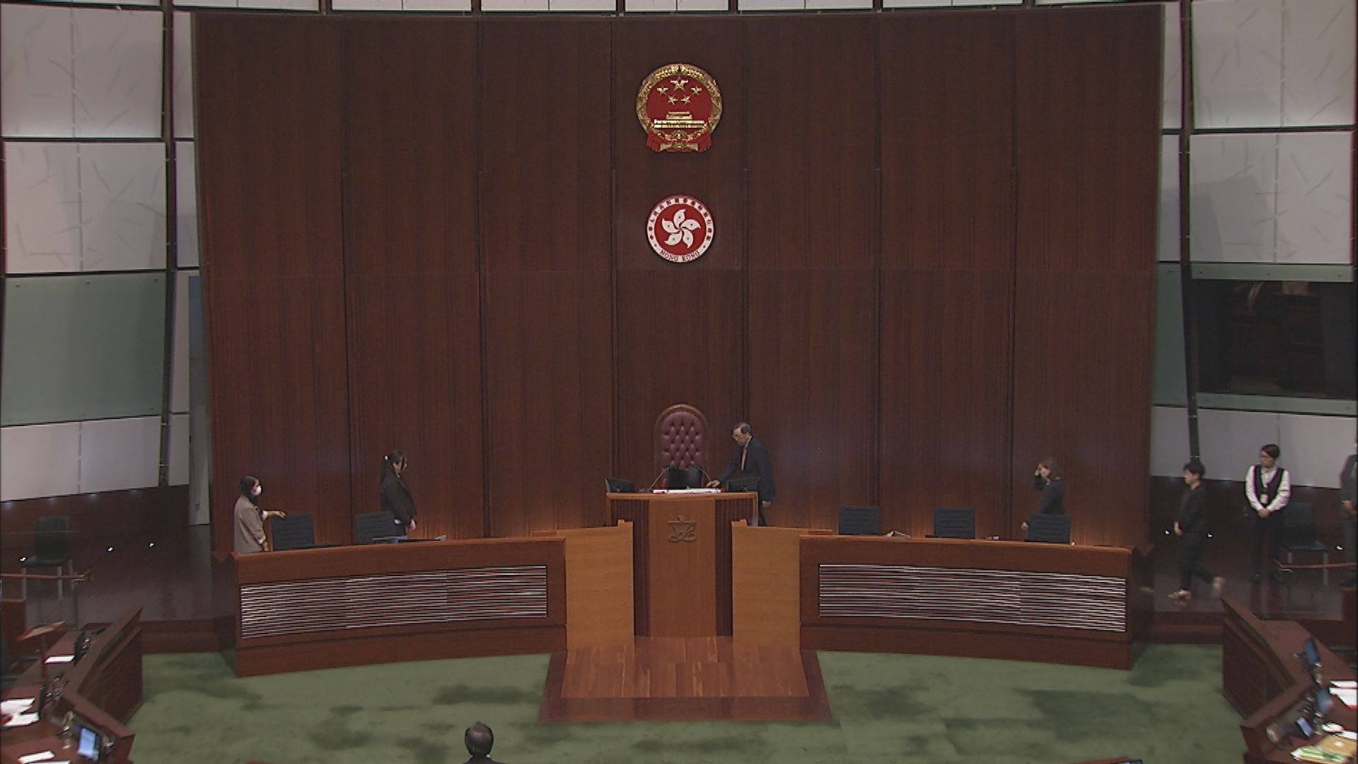 立法會最後一日辯論施政報告致謝議案