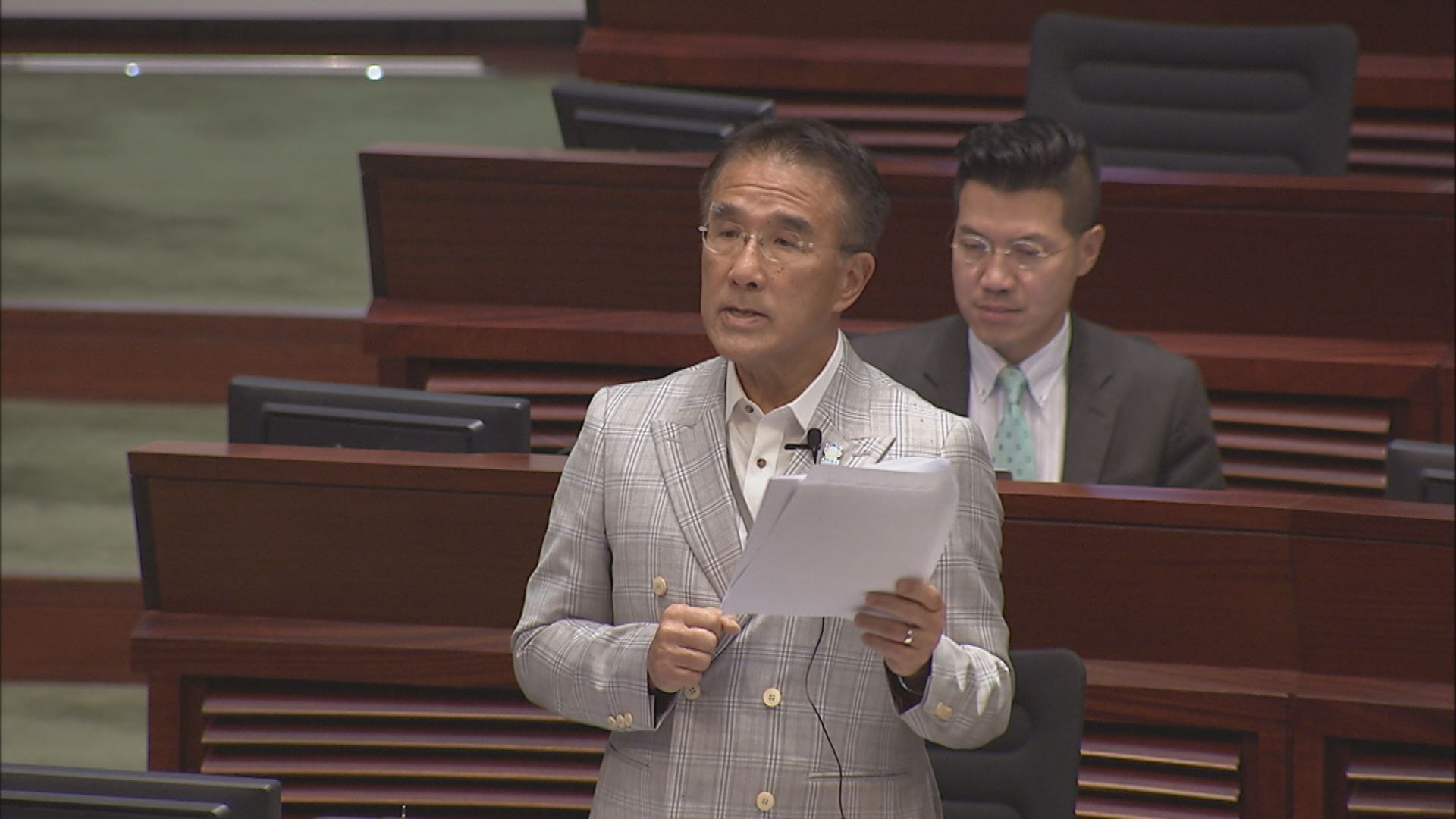 田北辰提重整港鐵管治議案被否決