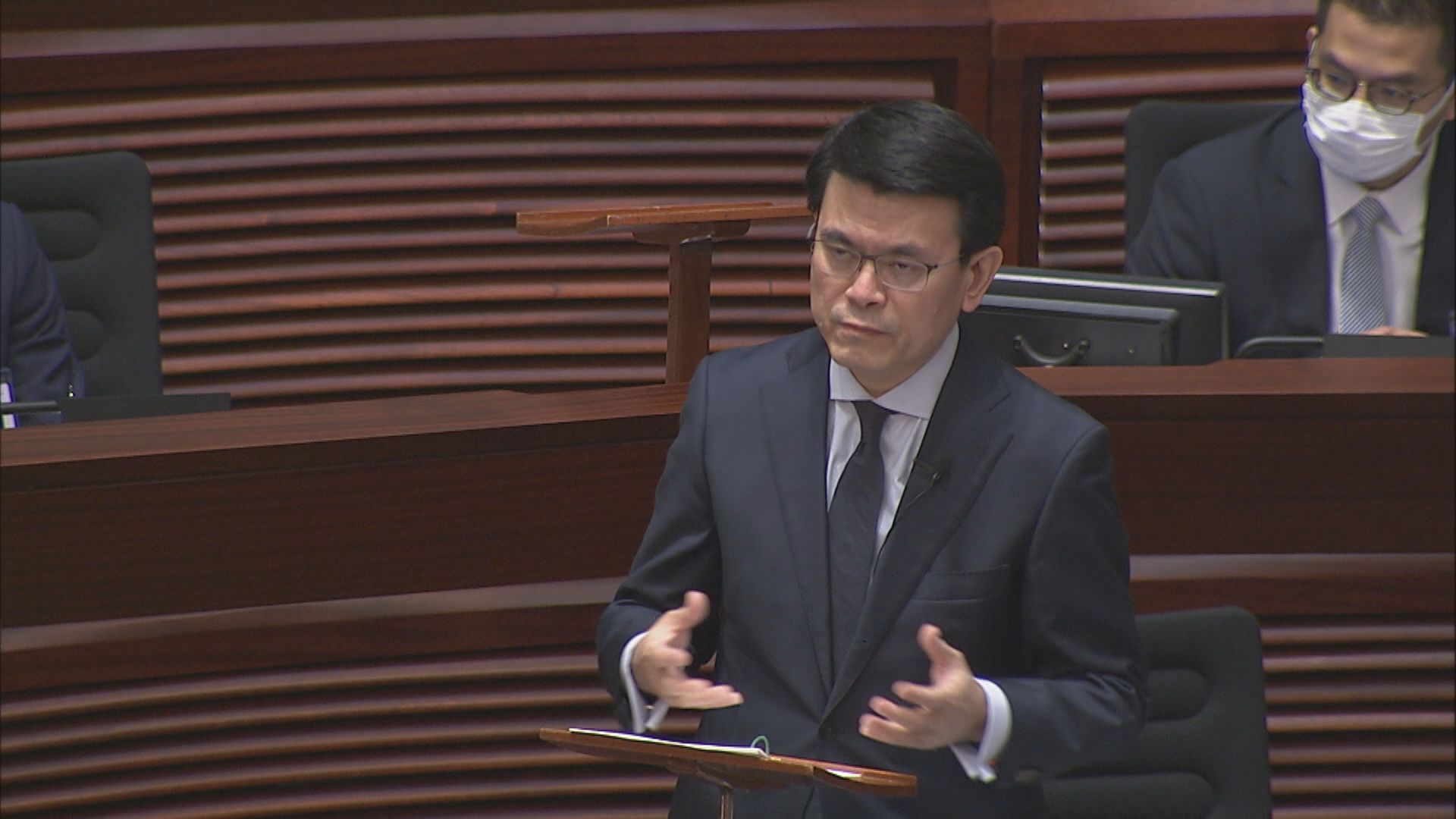 邱騰華：港台資源足夠　大樓新舊不影響功能