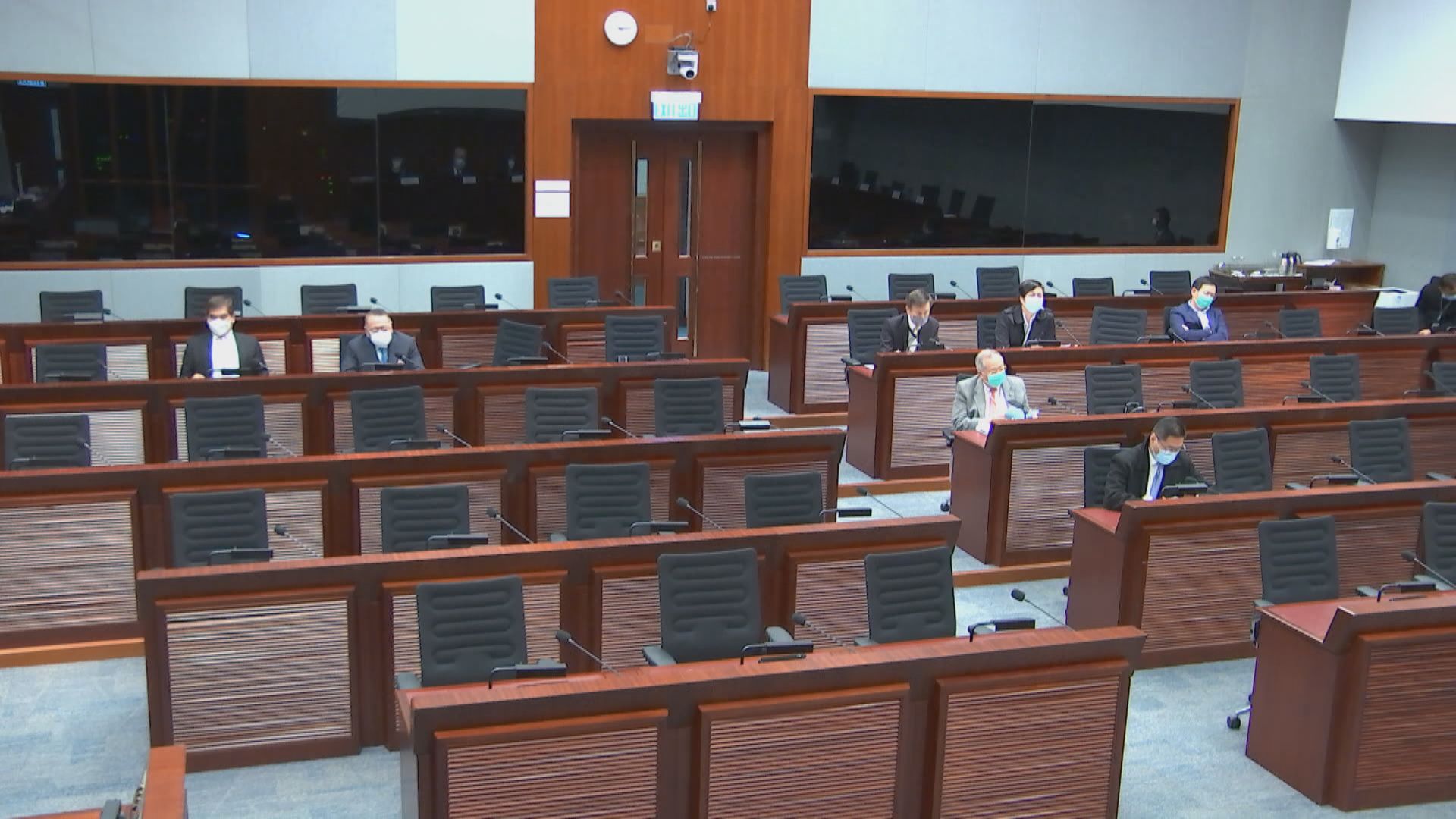 垃圾徵費法案委員會通過重新審議草案