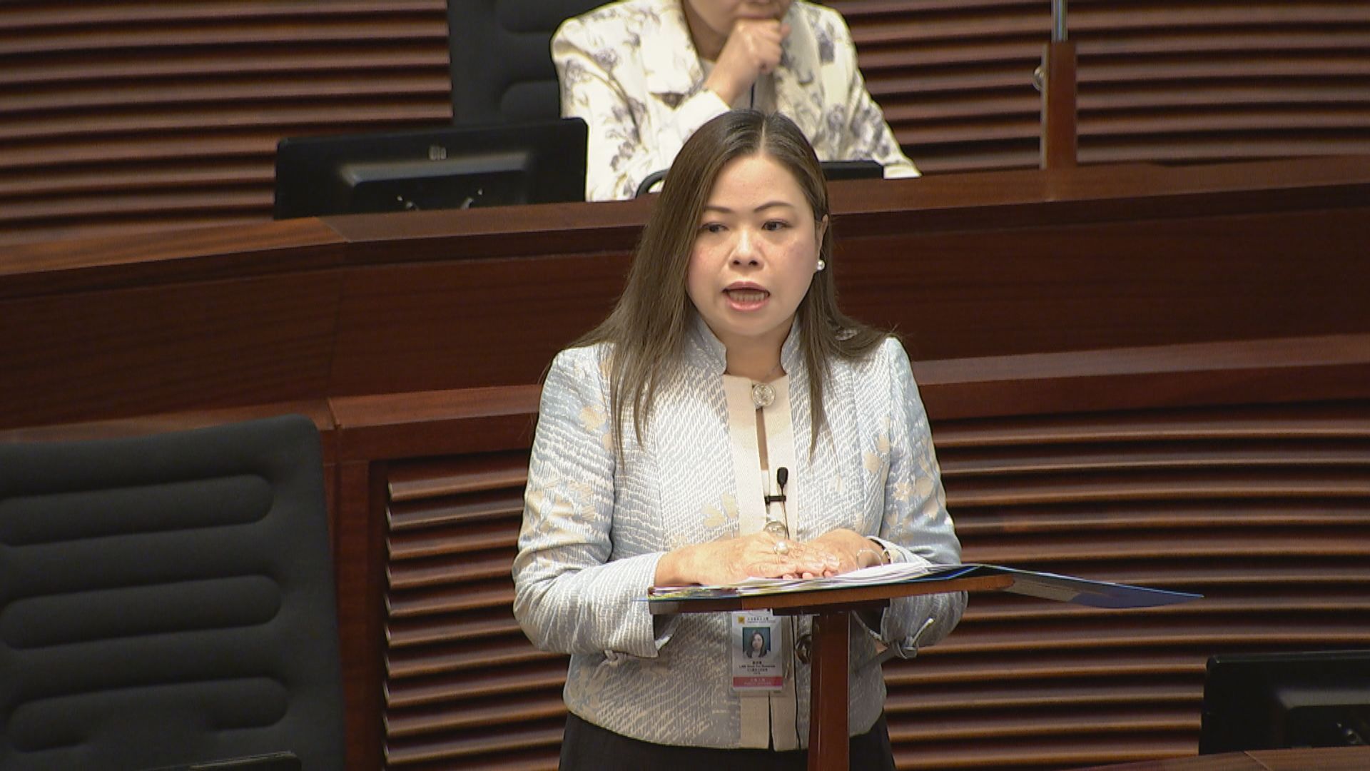 東壩假日吸大批旅客　羅淑佩：考慮是否預約交通工具處理人流