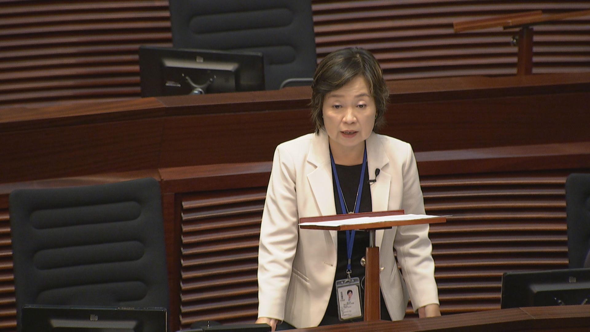議員關注直資及津校合併如何提質　蔡若蓮：不可一校兩制　考慮教學及學費等選擇資助模式
