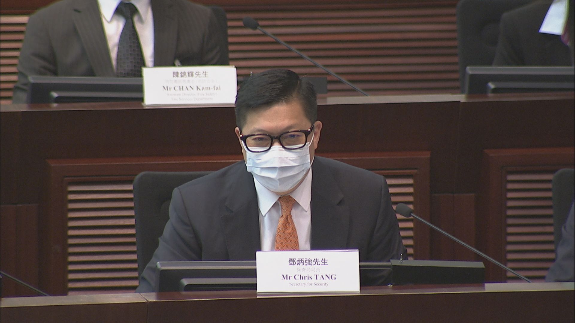 鄧炳強：本土恐怖主義威脅未消散　七一襲警事件是警號