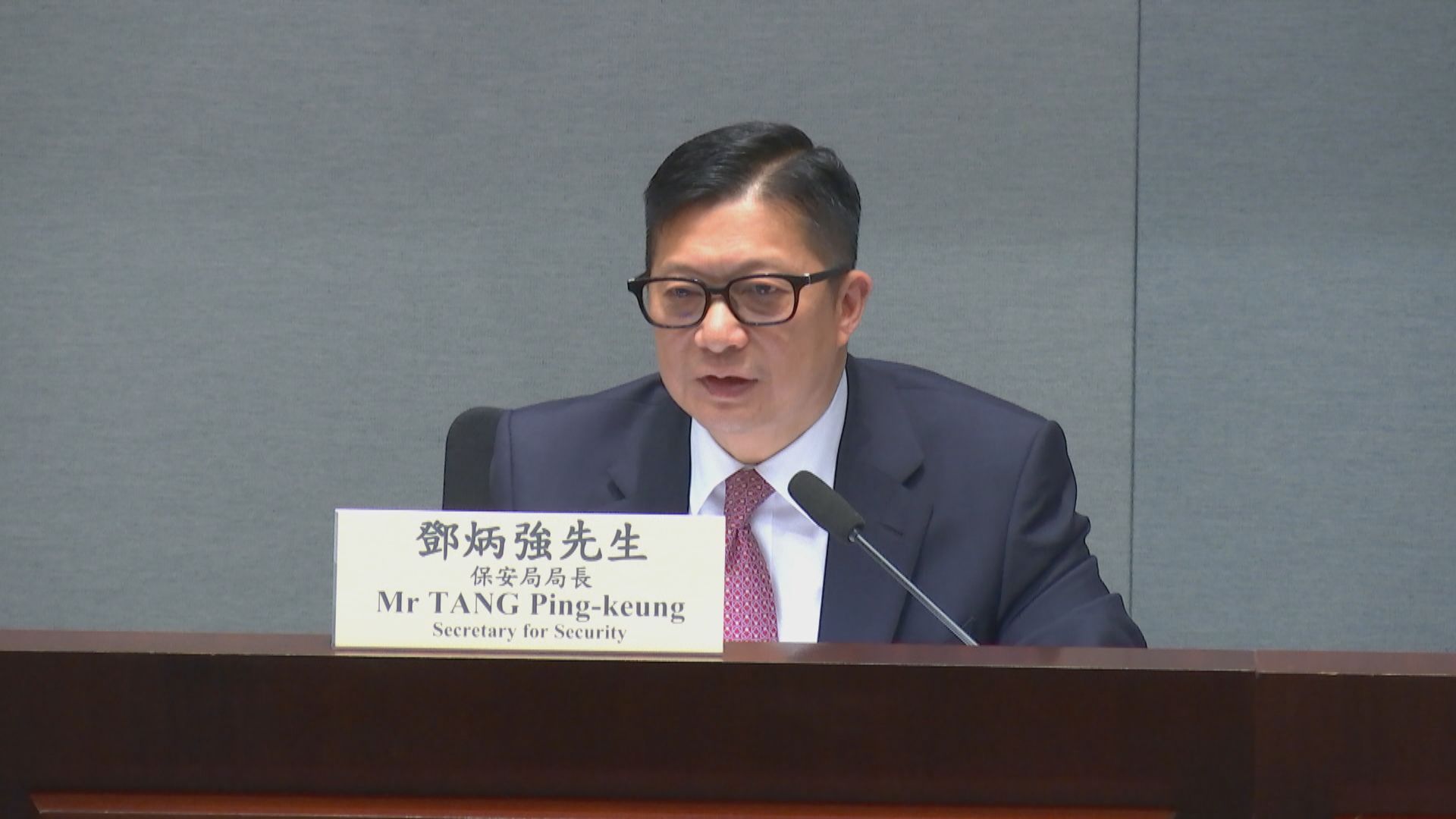 政府擬修訂《消防條例》訂明消防裝置承辦商責任　鄧炳強指消防處有「兜底」責任