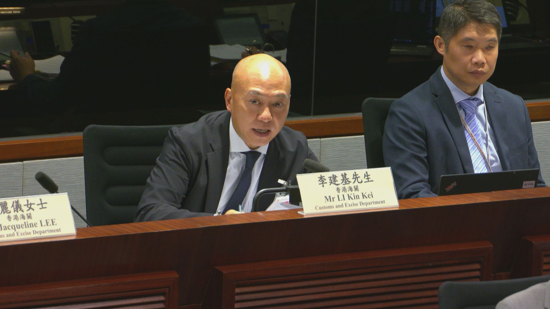議員關注煙稅收入無大增反映有煙民轉買私煙　海關指完稅煙以支數計有上升