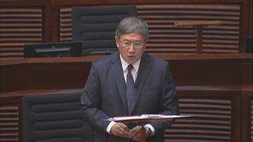 議員憂迴旋處種花草阻駕駛者視線 政府指已要求康文署跟進