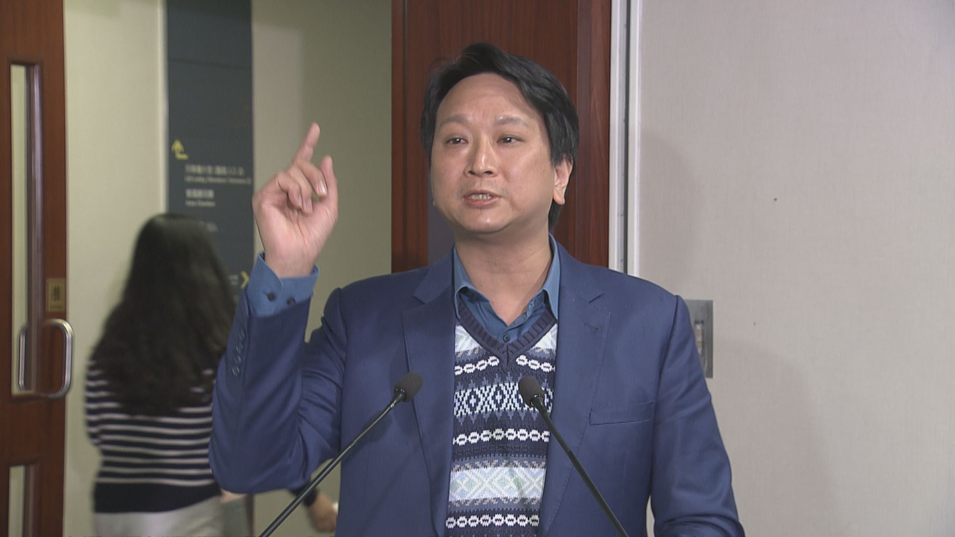 蝴蝶邨揭智障兒伴父屍多日　議員促政府建高風險住戶名冊