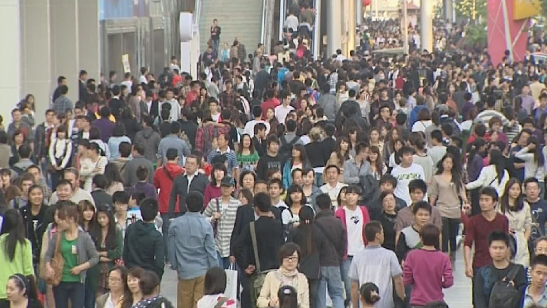 政府：難估計受內地新稅制影響港人數目