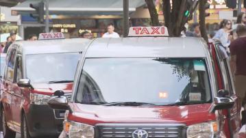 立法會三讀通過改善的士服務條例 引入的士車隊發牌制度