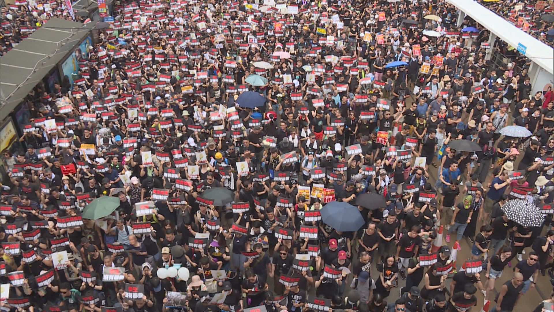 李家超 : 符合嚴重暴力、威逼政府及有政治目的可定性為恐怖主義行為