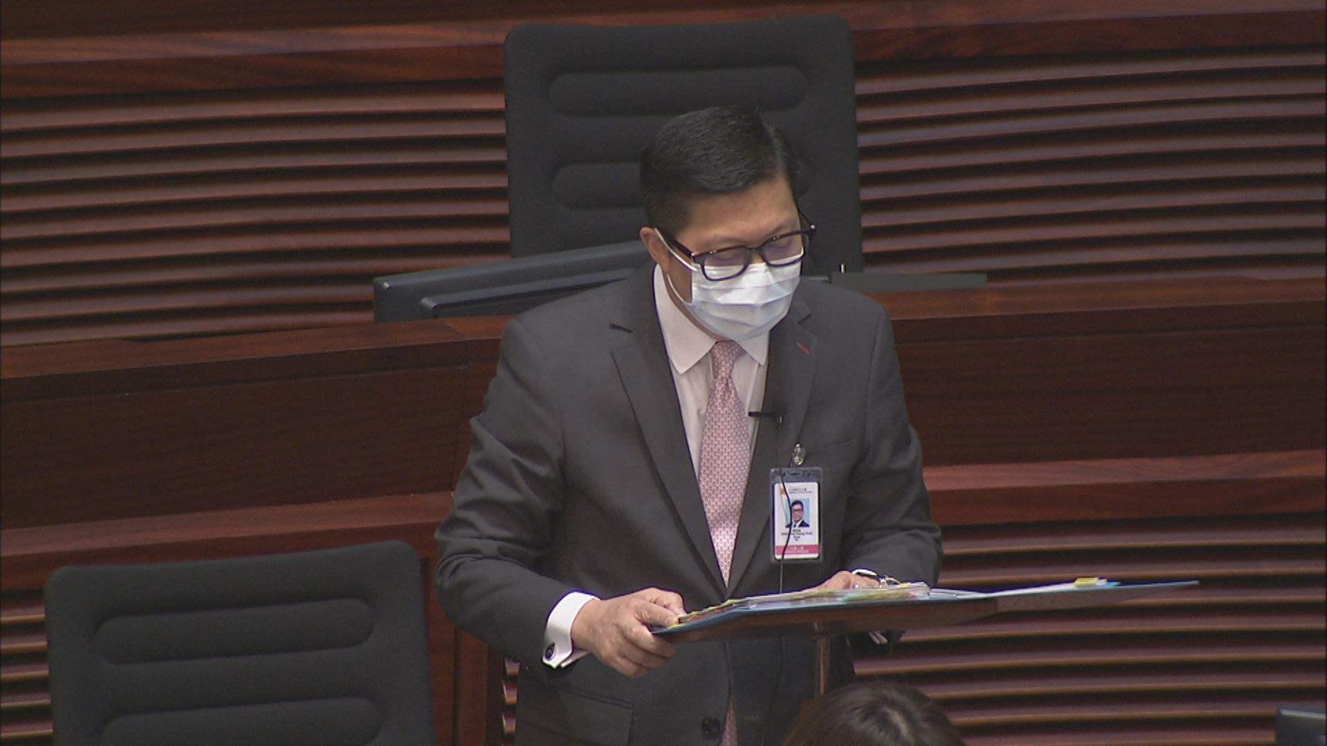 鄧炳強：反對美化淡化恐怖主義行為　若違法會全力調查