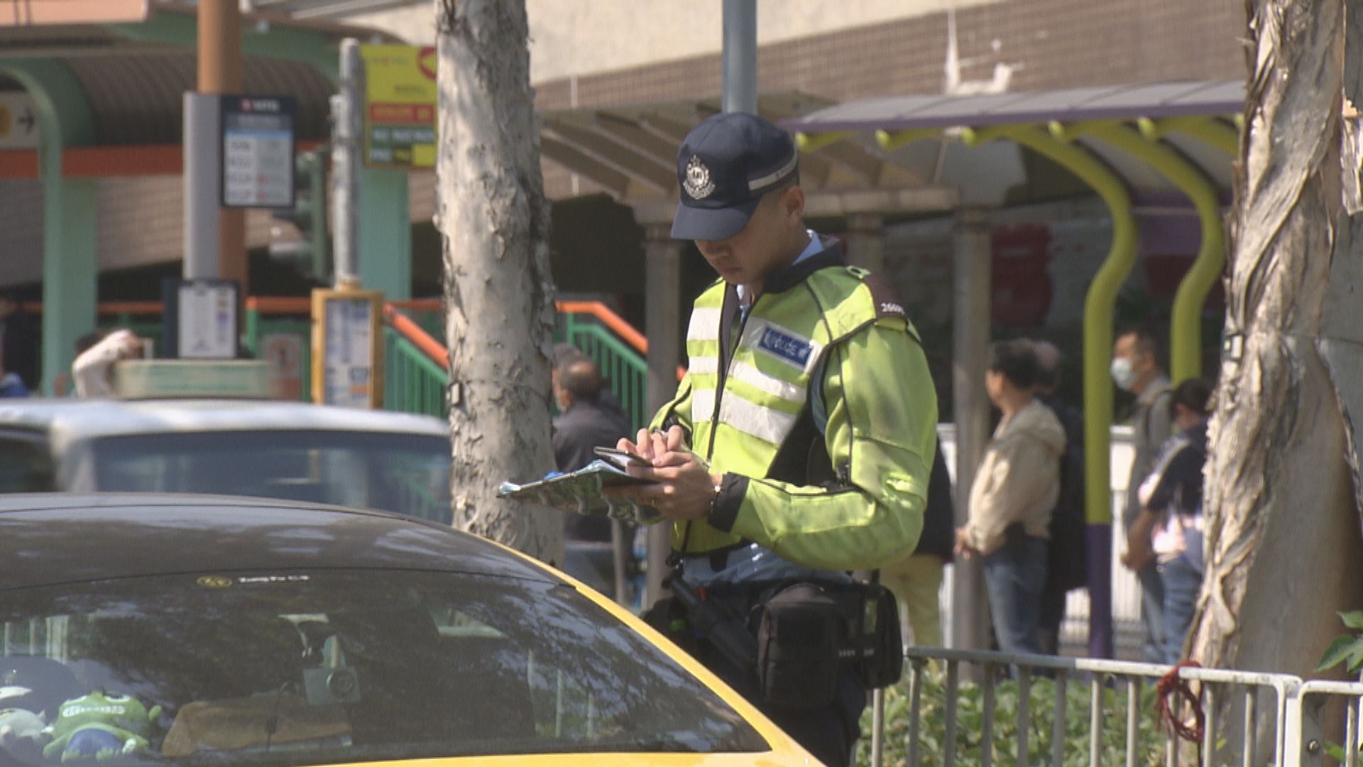 「牛肉乾」加價｜政府建議違泊定額罰款由320元增至400元