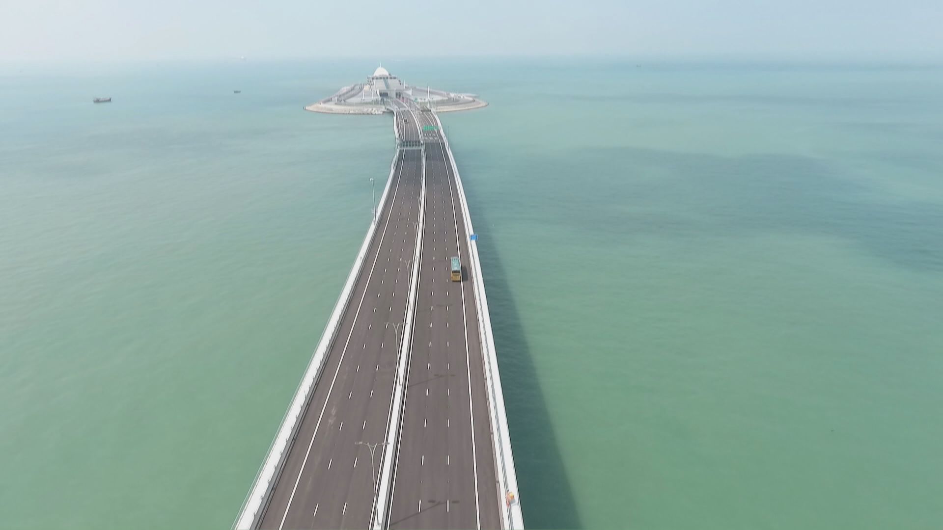 陳美寶：研增高鐵站點及班次　簡化港珠澳大橋過關