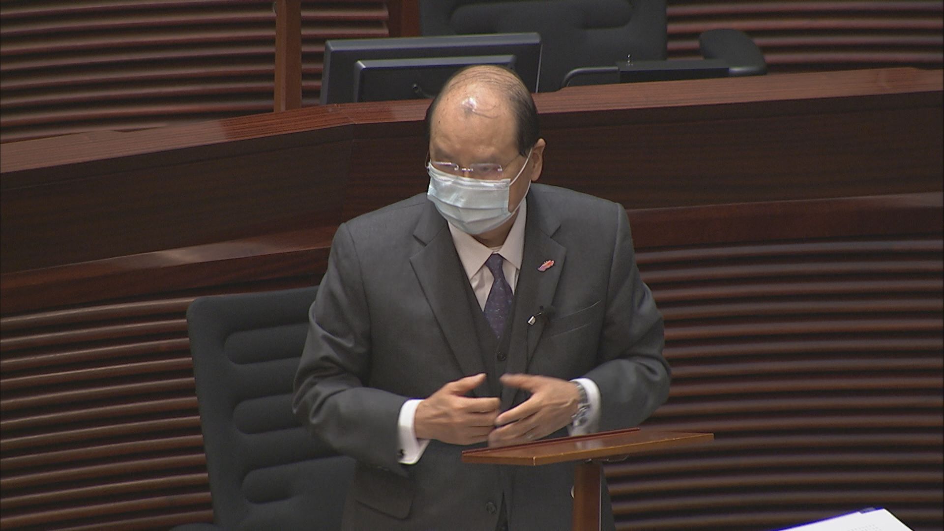 張建宗指集中抗疫　暫不處理分拆運房局