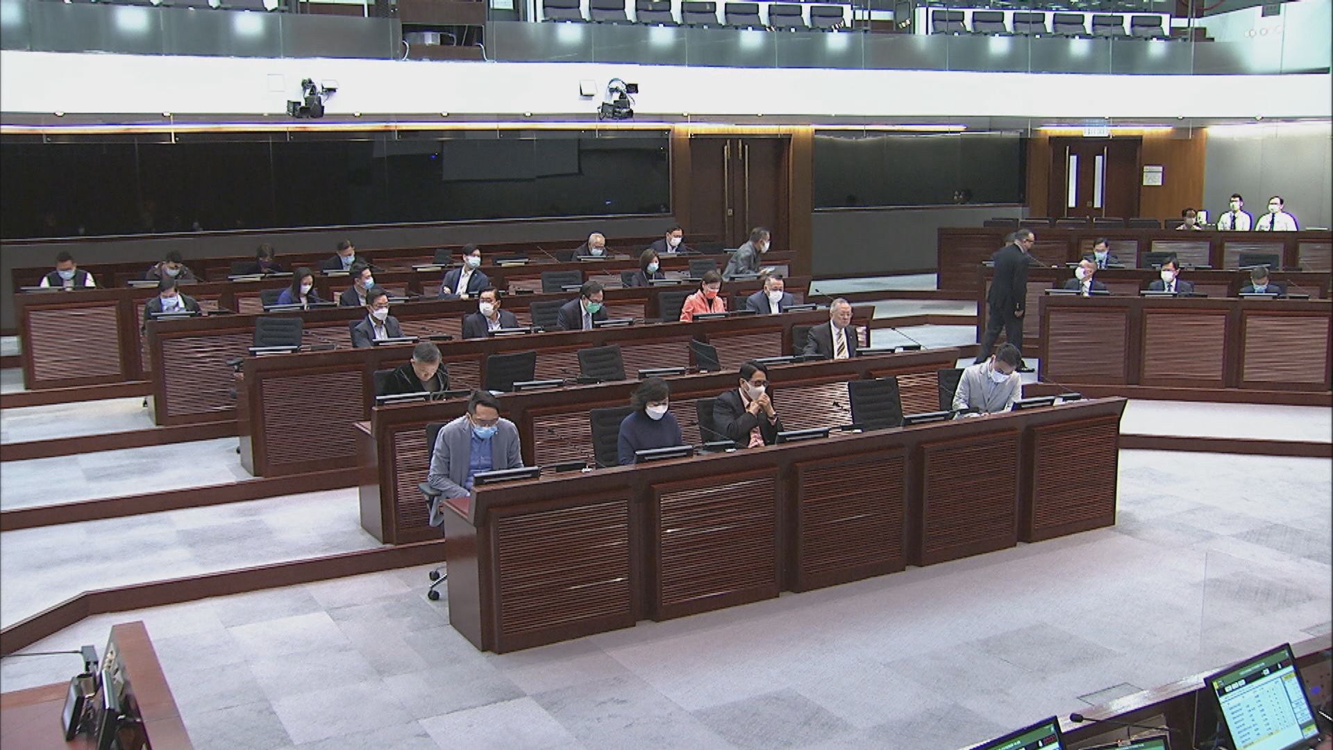 多名議員要求政府加強防疫工作