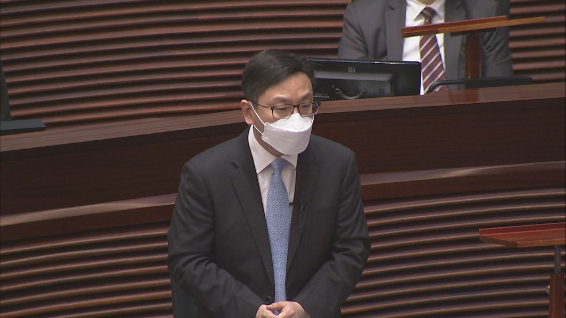 勞福局：預計最低工資委員會會探討是否設方程式等