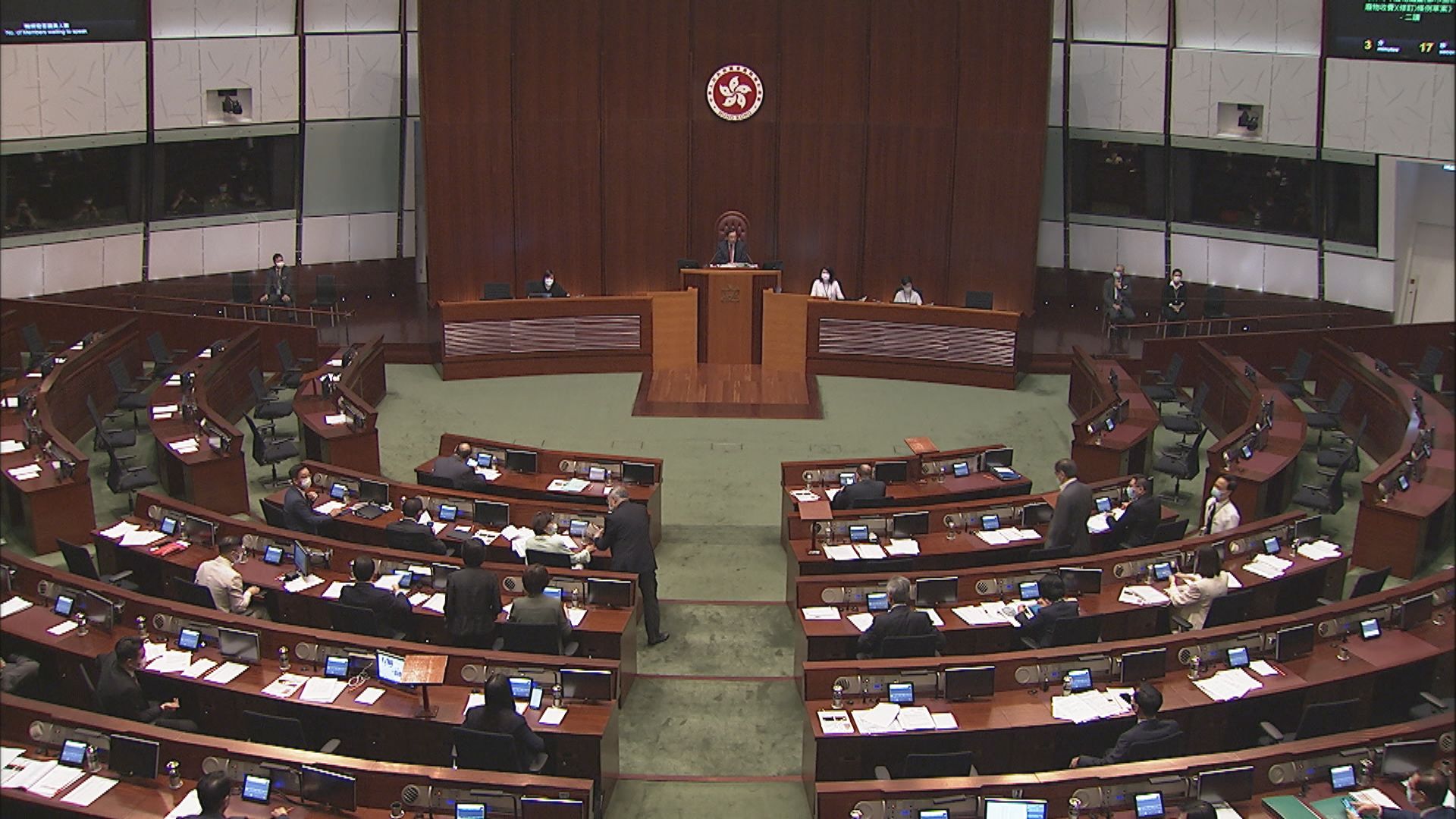 立法會通過垃圾徵費草案　最快年半後實施　違者罰千五元