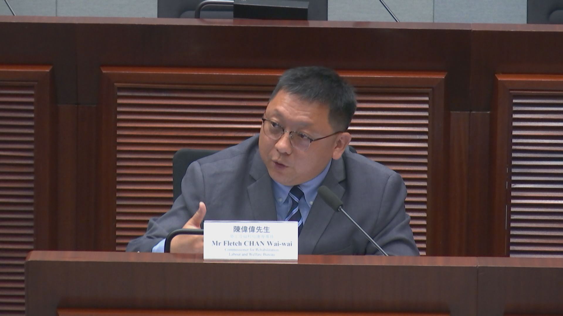 政府擬建照顧者資料庫　勞福局指牽涉私隱問題暫無推出時間表