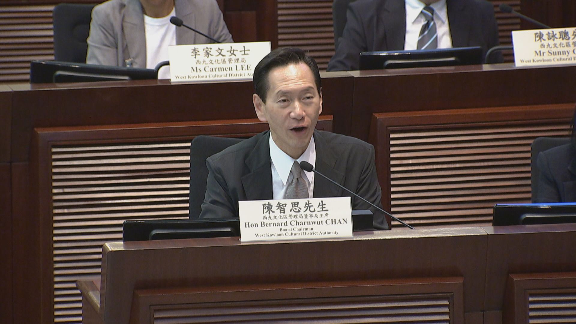 西九文化區赤字　高層被質疑人工高　陳智思稱要改善觀感