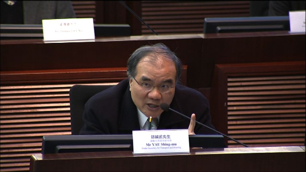 邱誠武：港珠澳大橋香港段右上左落只為安全