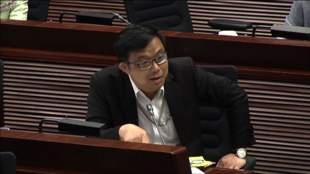 議員批警向粉嶺公路車禍車主發擬檢控通知書