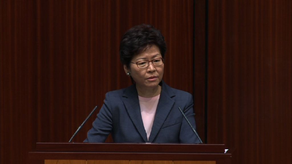 林鄭沒回應會否譴責公安暴力待記者