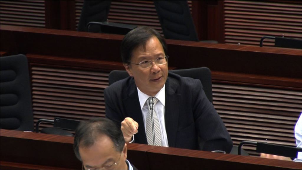 議員質疑未有規管操作醫療儀器人士資格