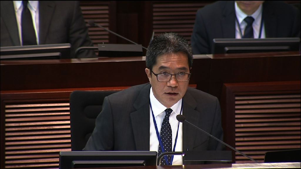 發展局：現屆政府不再推港人港地