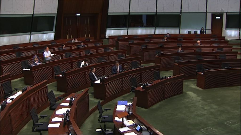 立法會續討論彈劾梁振英動議