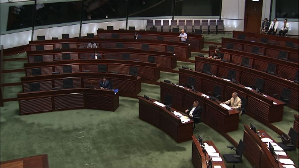 28名議員聯合動議彈劾梁振英