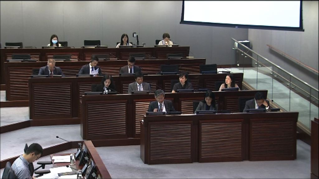 議員質疑東涌東填海建屋比例