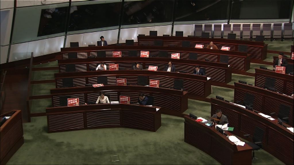 梁君彥拒休會辯論紅磡站地盤工程涉造假事件