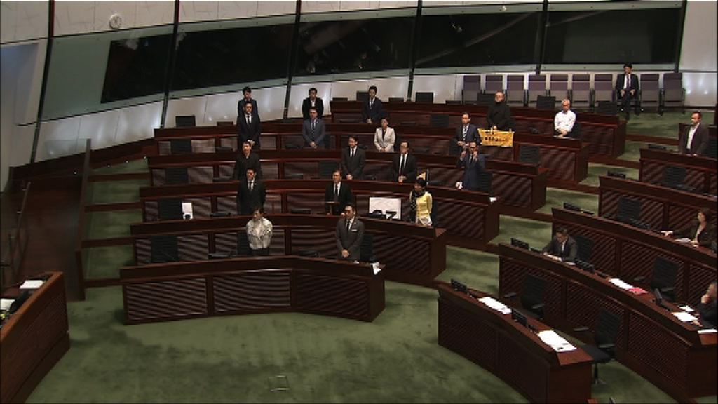 民主派提呈請書查領展獲通過　葉劉淑儀支持