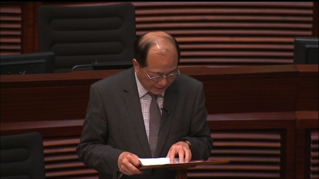 吳克儉：跟進有學校無按暴雨警告指引停課　