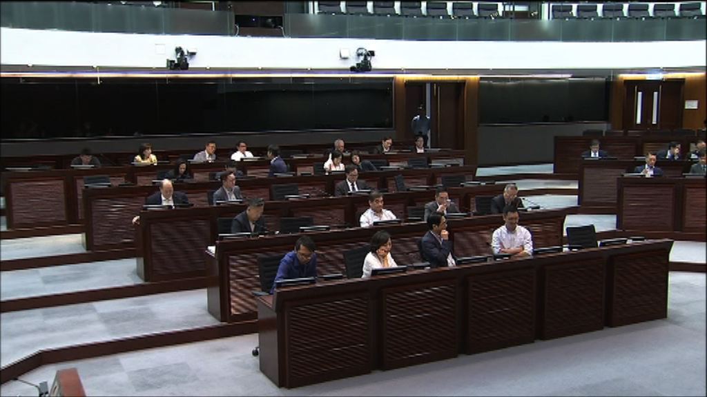 內會否決休會辯論記者在內地採訪遭干預