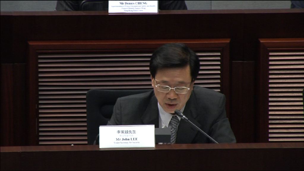 李家超：警員配備攝錄機可減當事人過激行為