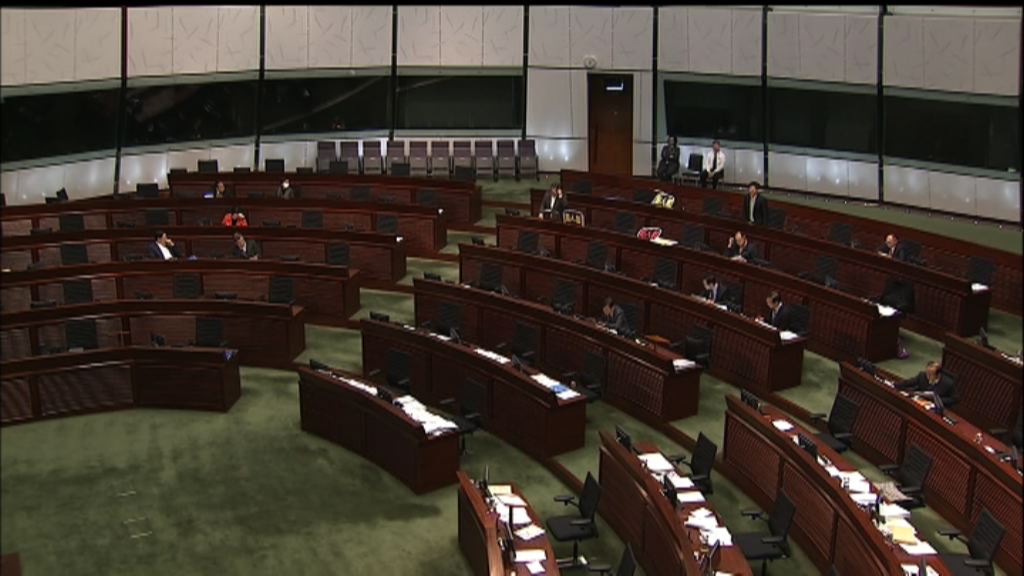 會議進度緩慢　近傍晚完成議員質詢環節