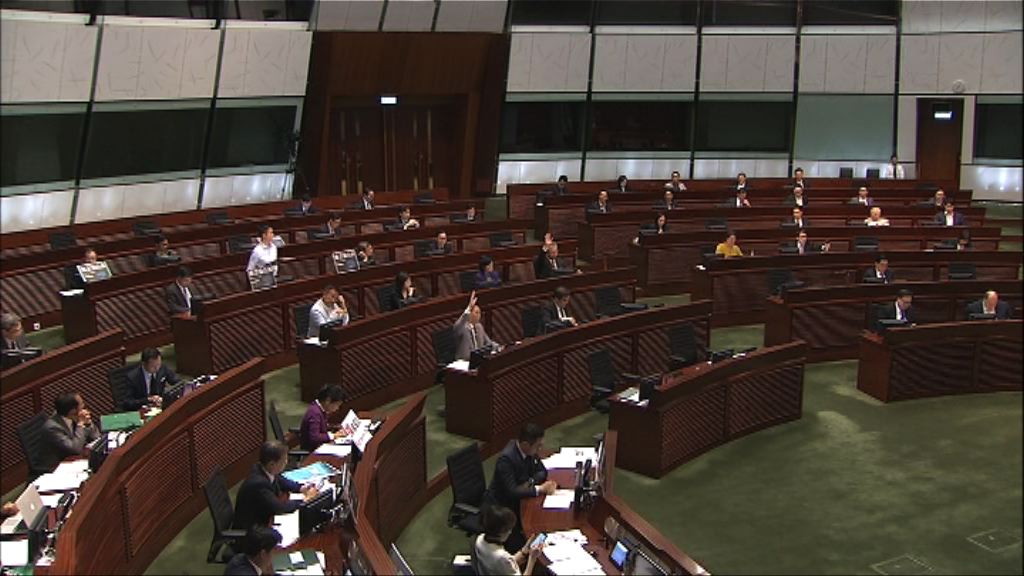 立法會通過印花稅修訂條例堵塞「一約多伙」